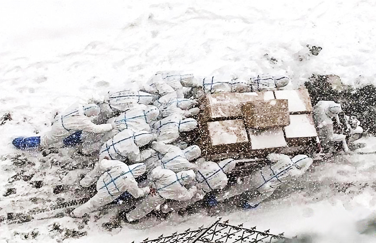 大連海洋大學(xué)的防疫突擊隊(duì)志愿者們