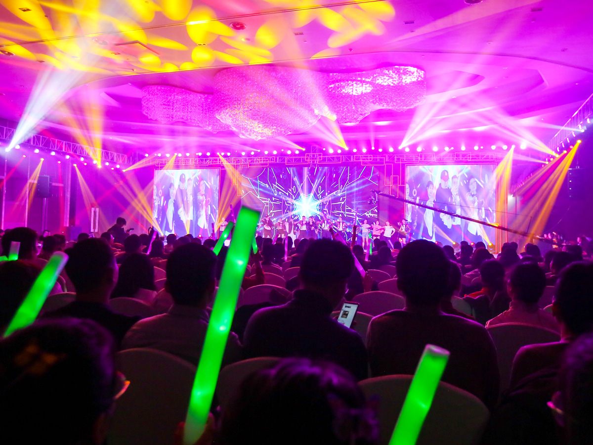 年會(huì)活動(dòng)現(xiàn)場(chǎng)