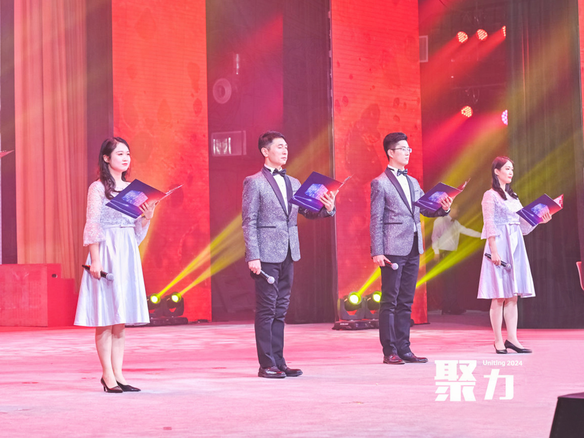 元旦晚會(huì)文藝表演節(jié)目