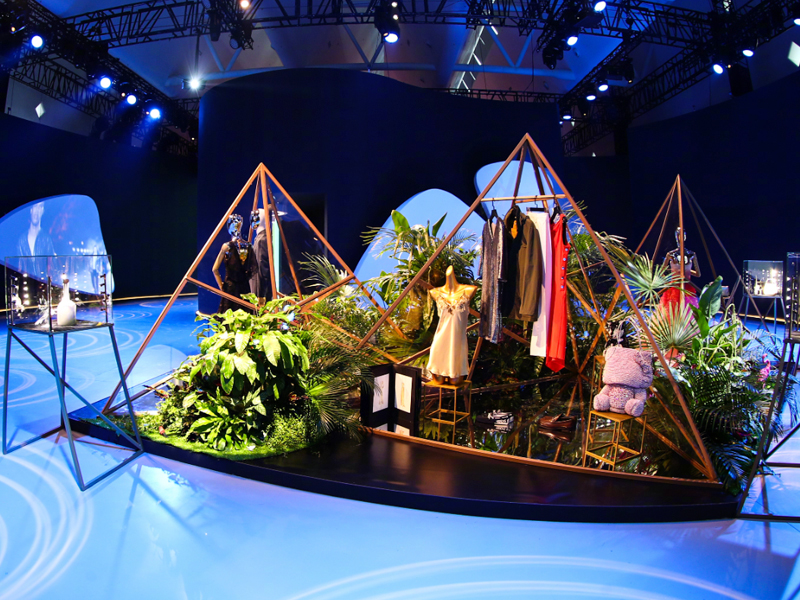 奢侈品發(fā)布會(huì)現(xiàn)場新品展示